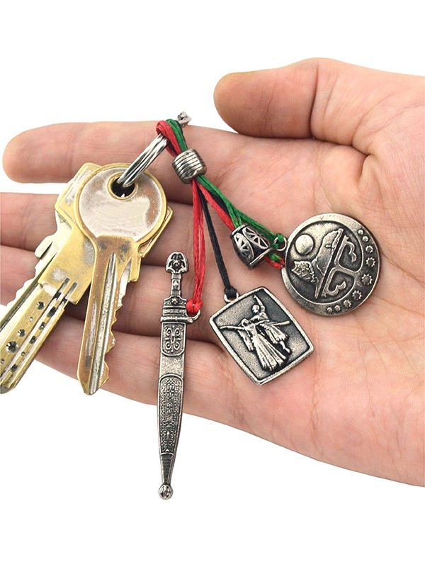 Cluster Keychain – Chechen Flag, Dagger, and Dancing Couple Figurine Keychain