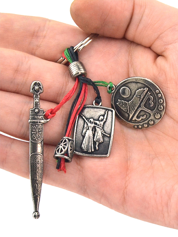 Cluster Keychain – Chechen Flag, Dagger, and Dancing Couple Figurine Keychain